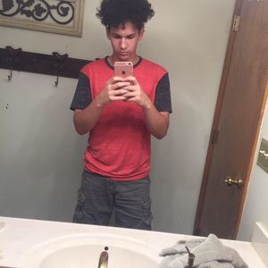 Meet your Posher, Eli